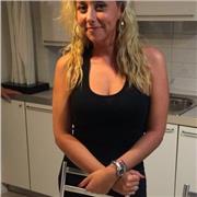 Laureata in traduzione e interpretariato offre lezioni private